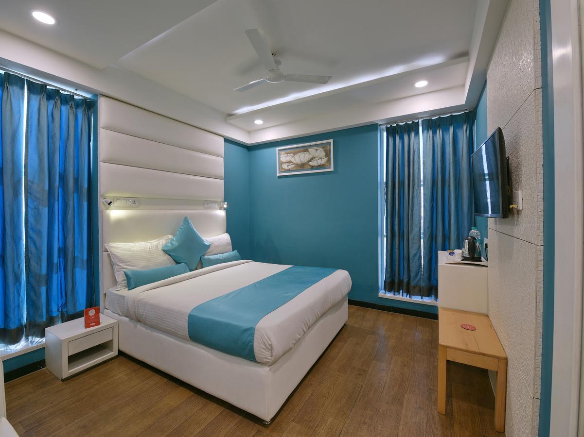 Oyo 963 Hotel Rumaya Ujjain Εξωτερικό φωτογραφία